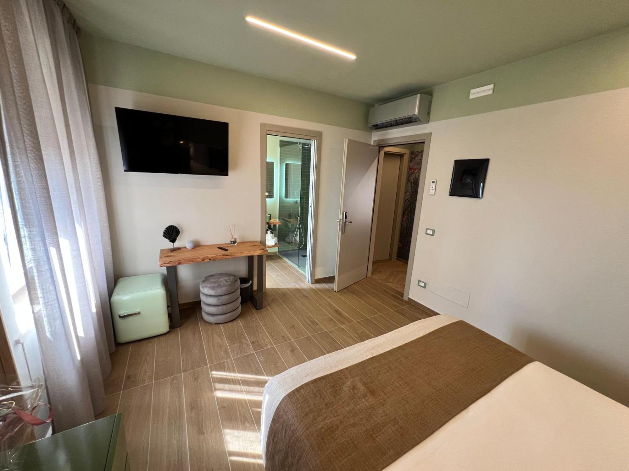 Luci Sul Mare -Boutique Rooms Follonica Exterior photo