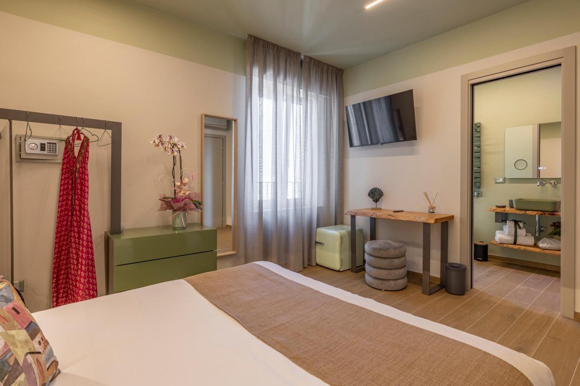 Luci Sul Mare -Boutique Rooms Follonica Exterior photo