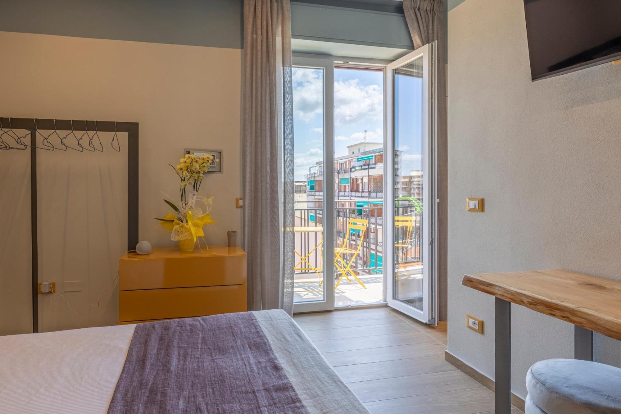 Luci Sul Mare -Boutique Rooms Follonica Exterior photo